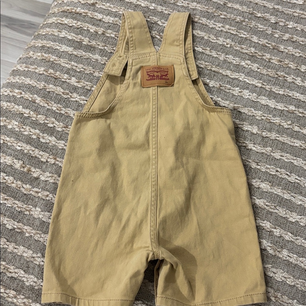Levi’s Kids Tan Shorts Overalls Size 24m - Picture 4 of 15